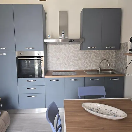 Mare Blu بورتو أوتيولو